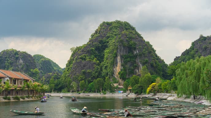 Segeltour und Tempel von Dinh