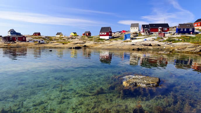 Sauna with a Backdrop of Mysterious Icebergs