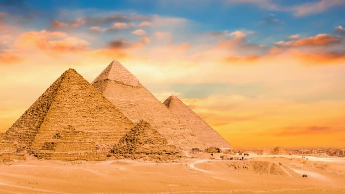 Pyramiden von Gizeh und Ägyptisches Museum