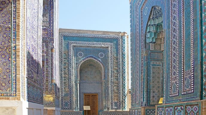 Visiting The Mausoleums In Samarkand