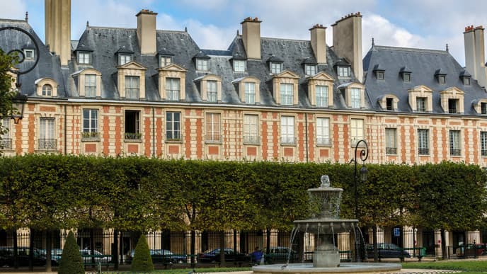 Discover the city's thriving art scene