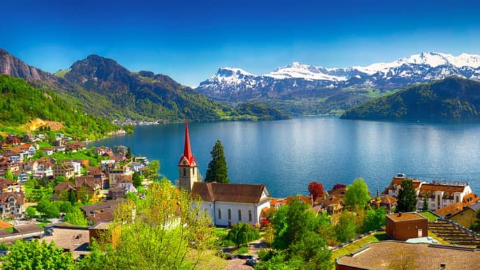 Take an excursion to Lucerne