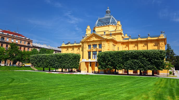 Tour through Croatia's Vineyards