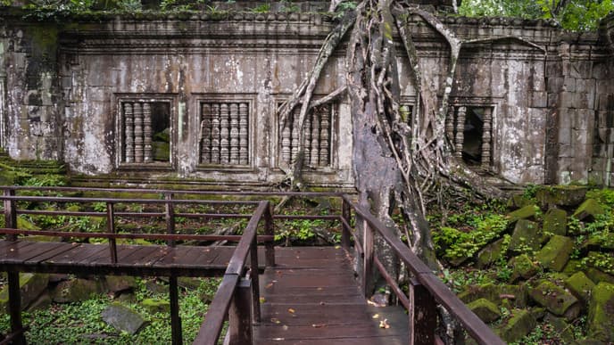 Discover Banteay Samre, Banteay Srei and Beng Mealea