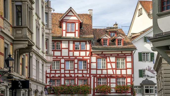 History tours & cafe culture