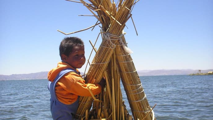 Schwimmende Inseln der Uros & Llachon