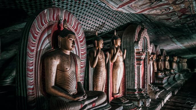 The impressive Dambulla Caves