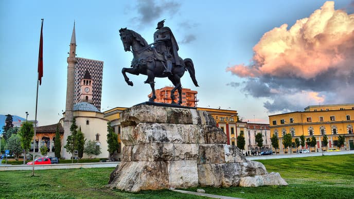 Explore the Beauty of Tirana