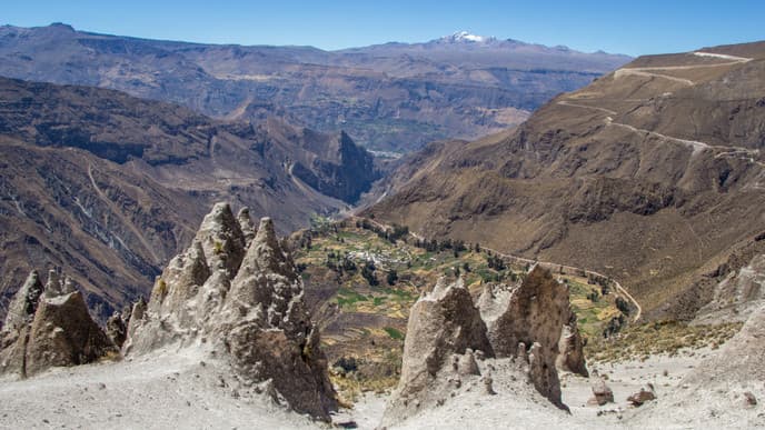 Tour Pampachiri's bizarre stone forest