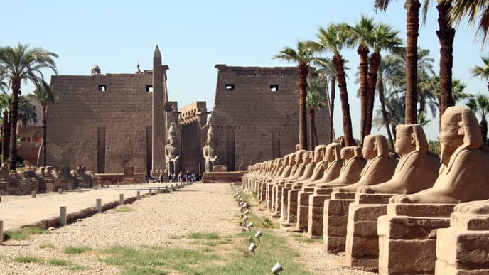 Temple of Luxor and first night on the Nile