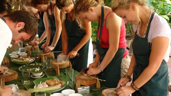 Radtour, Kochkurs und Laternenherstellung