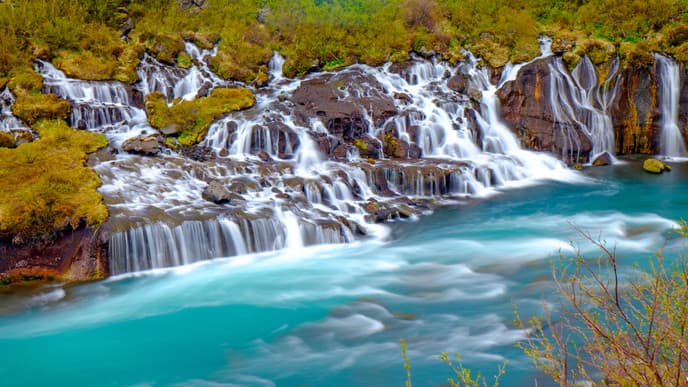 The waterfalls & springs of the west