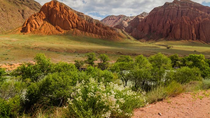 Visit a Mountain Village Encircled by Glorious Peaks