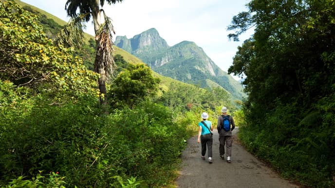 Abkühlung an den Wasserfällen