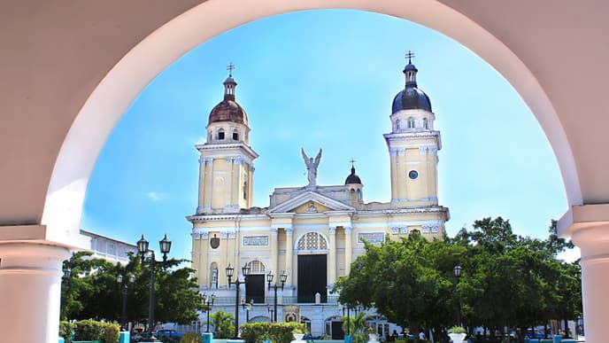 Auf in die Stadt der Religion und Kultur