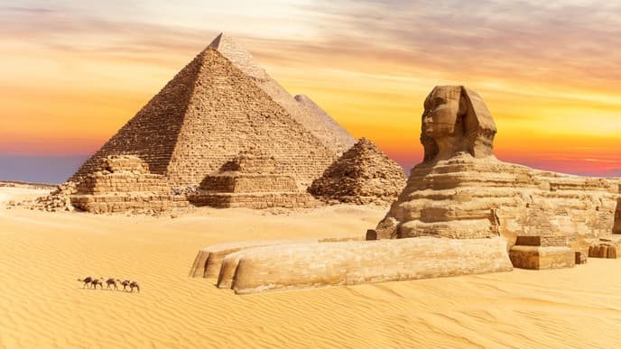 Experience the Great Pyramids of Giza