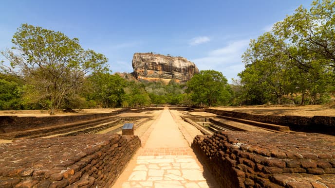 Weiterfahrt ins Kulturdreieck