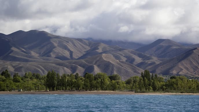 Enjoy the Shores Of Isszk Kul