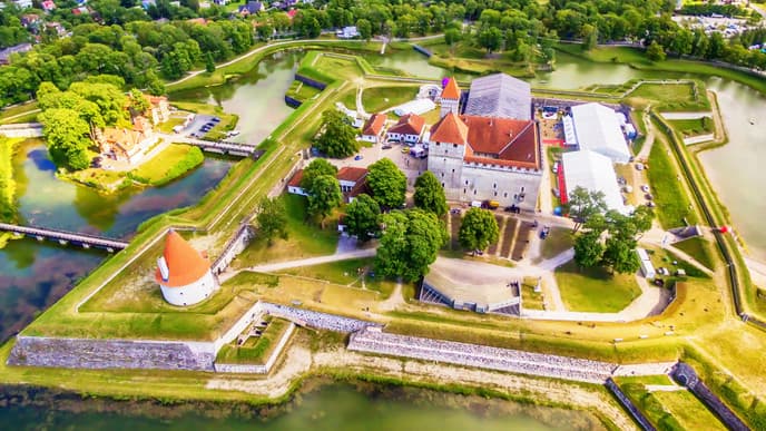 Experience Estonian traditions in Kuressaare