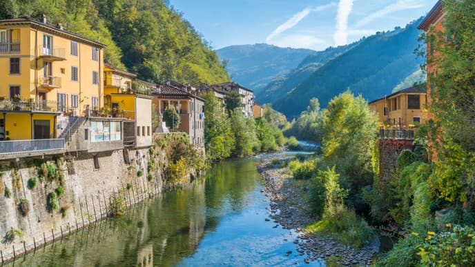 Soak up history in Pisa & Lucca