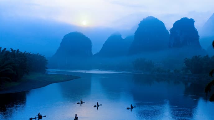 Go on a Li River Cruise to Yangshuo