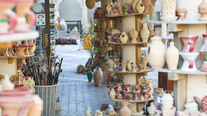 Explore the Nizwa Souq