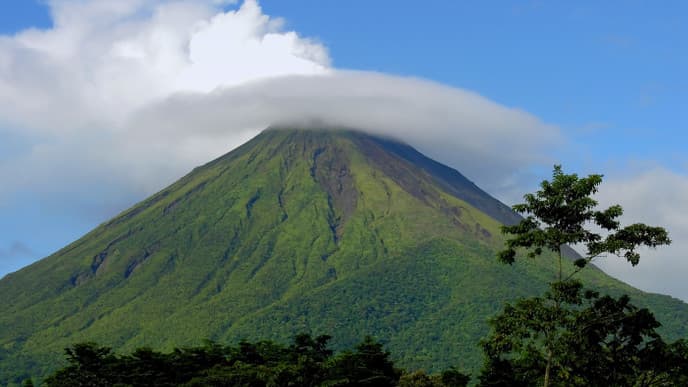 Cruise the Northern Plains to La Fortuna