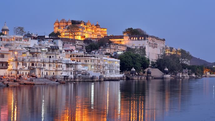 Tempelbesuche auf dem Weg nach Udaipur