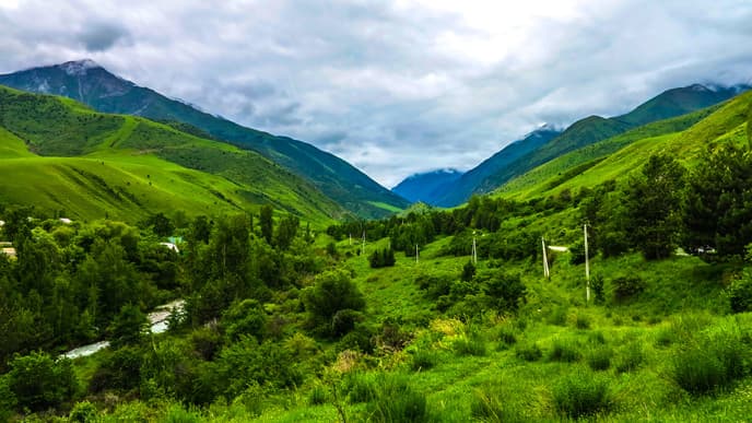 Hike through Ala Archa Gorge