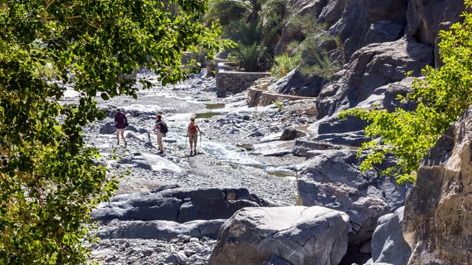 Hiking around Wadi Nakhr