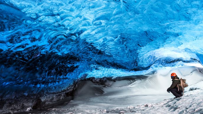 Glacier Lagoon, Icebergs and Diamond Beach