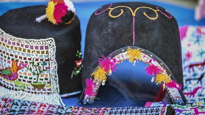 Immerse yourself in the Candelaria community