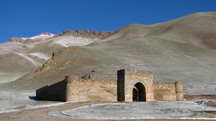 Auf der Spur der Seidenstraßenkarawanen