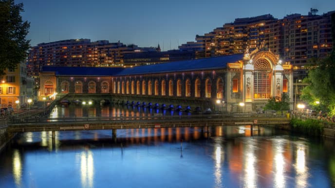 Take a tour of historic Geneva