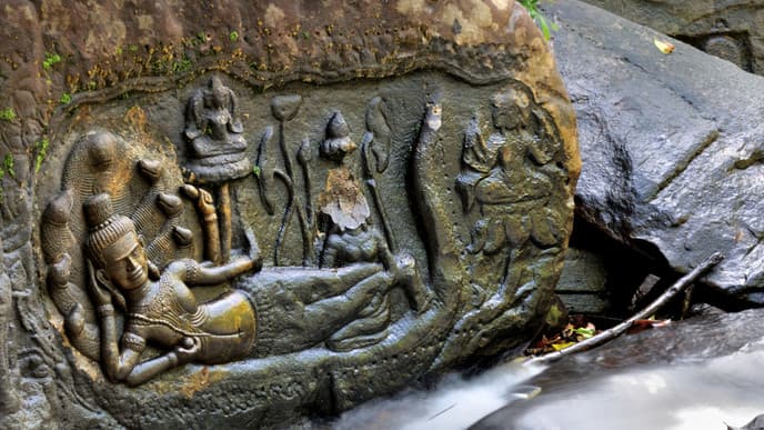Discover Banteay Srei and the River of a Thousand Lingas