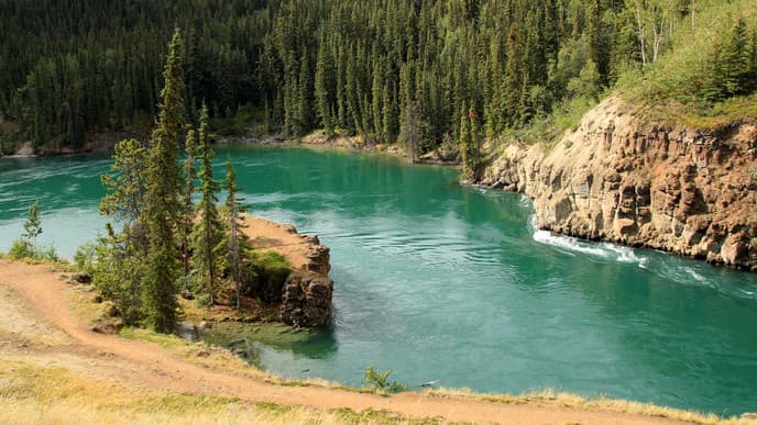 Morning Hike in Miles Canyon