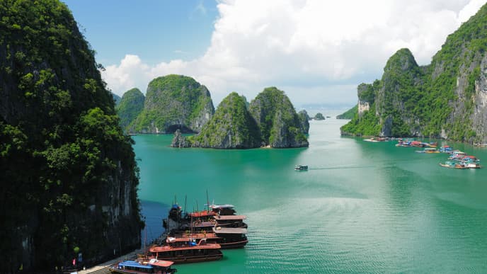 Kreuzfahrt in Bai Tu Long