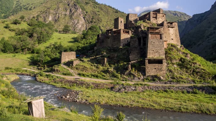 Explore medival Villages and traditional Dinner with a local Family