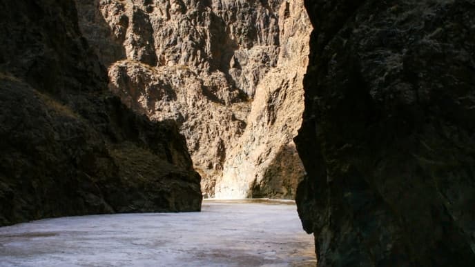 Discover the Majestic Yoi Gorge