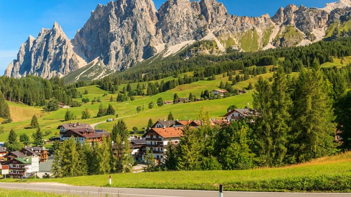 Castles & colorful gardens