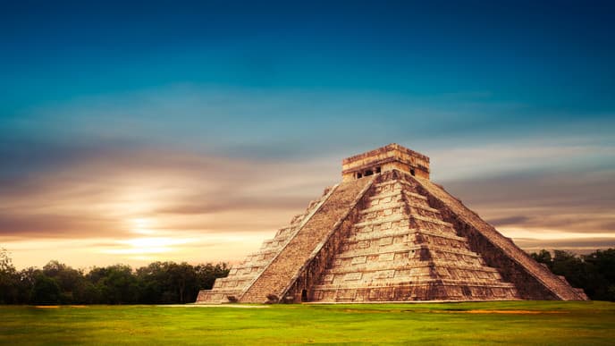 Marvel at the Impressive Chichen Itza