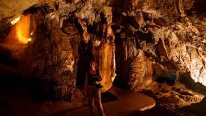 Verzauberte Höhlen und Grotten