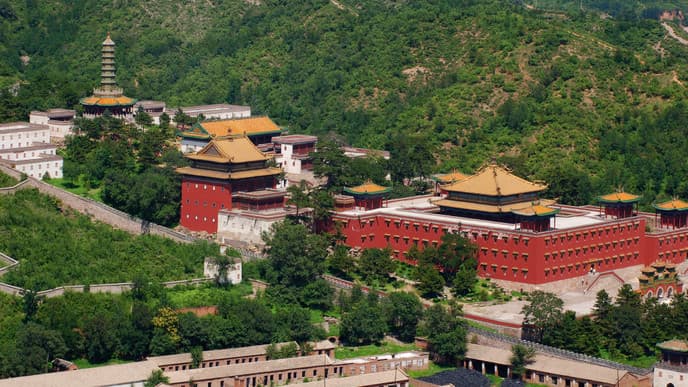 Discover the Breathtaking Imperial Summer Resort in Chengde