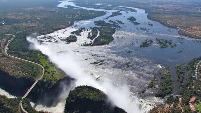 Explore the Magnificent Victoria Falls
