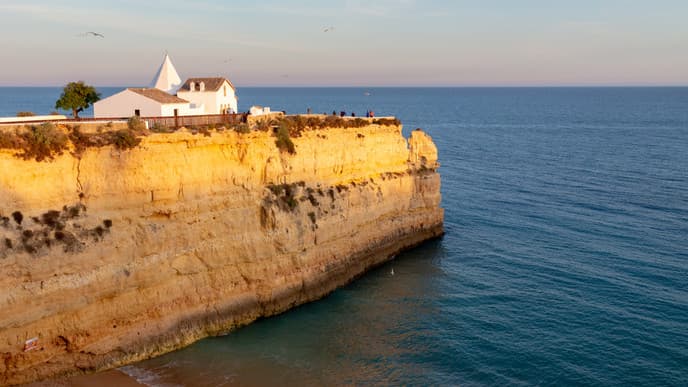 Yachting or a day at leisure in Alporchinhos