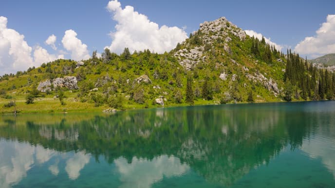 Begin the Hike Toward Tory Aigyr