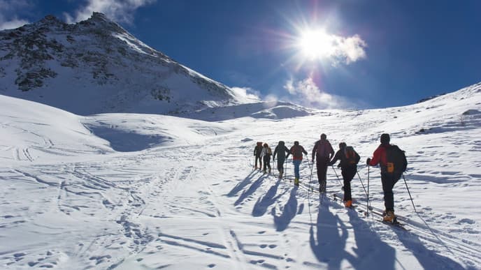 Summit & ski Guri Kuq