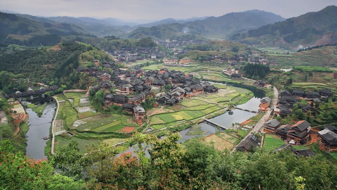 Head to Chengyangqiao Dong Village