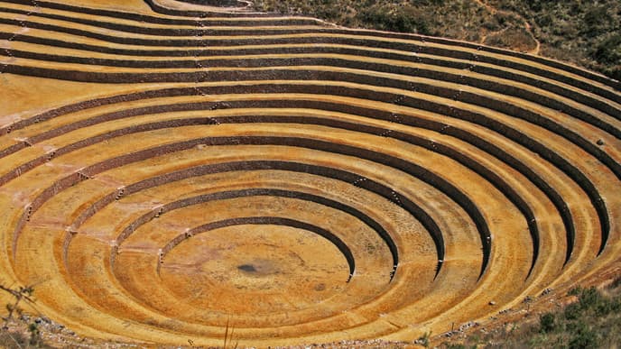 Die Salinen von Maras und die kreisförmigen Terrassen von Moray