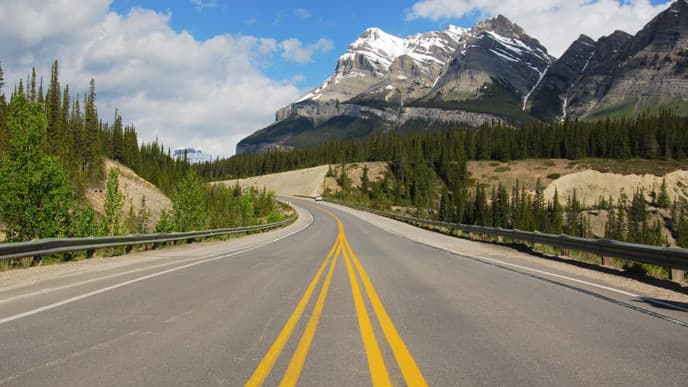 Driving the Icefields Parkway